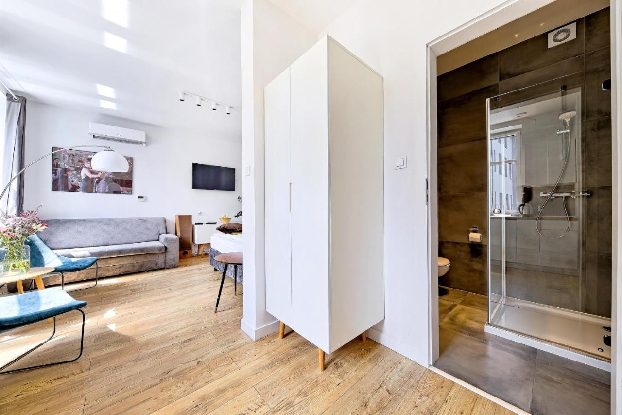 Cinema Apartments Познан Екстериор снимка