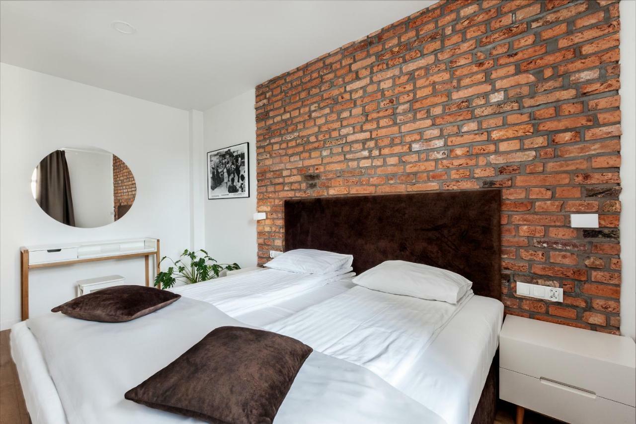 Cinema Apartments Познан Екстериор снимка