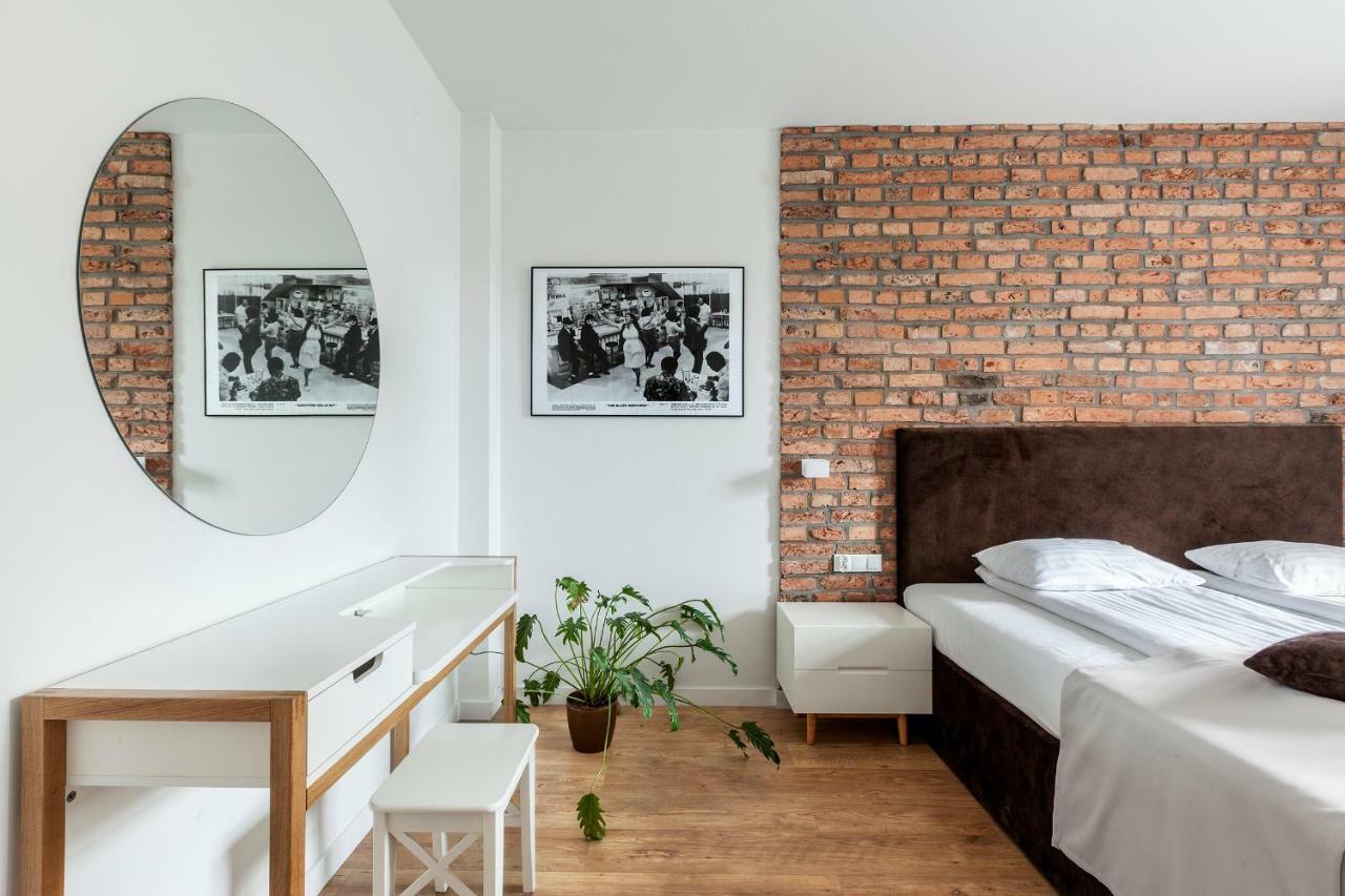 Cinema Apartments Познан Екстериор снимка