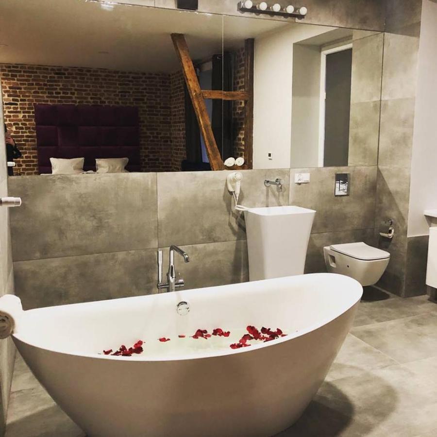 Cinema Apartments Познан Екстериор снимка