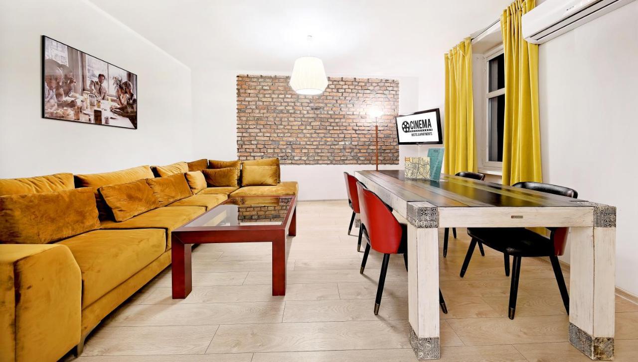 Cinema Apartments Познан Екстериор снимка